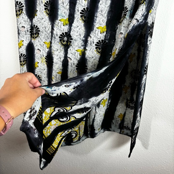 Elegant Gray and Yellow Maxi Dress - Picture 10 of 12